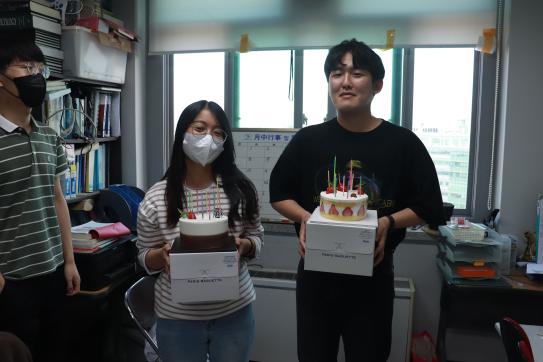 5월 생일자입니다.